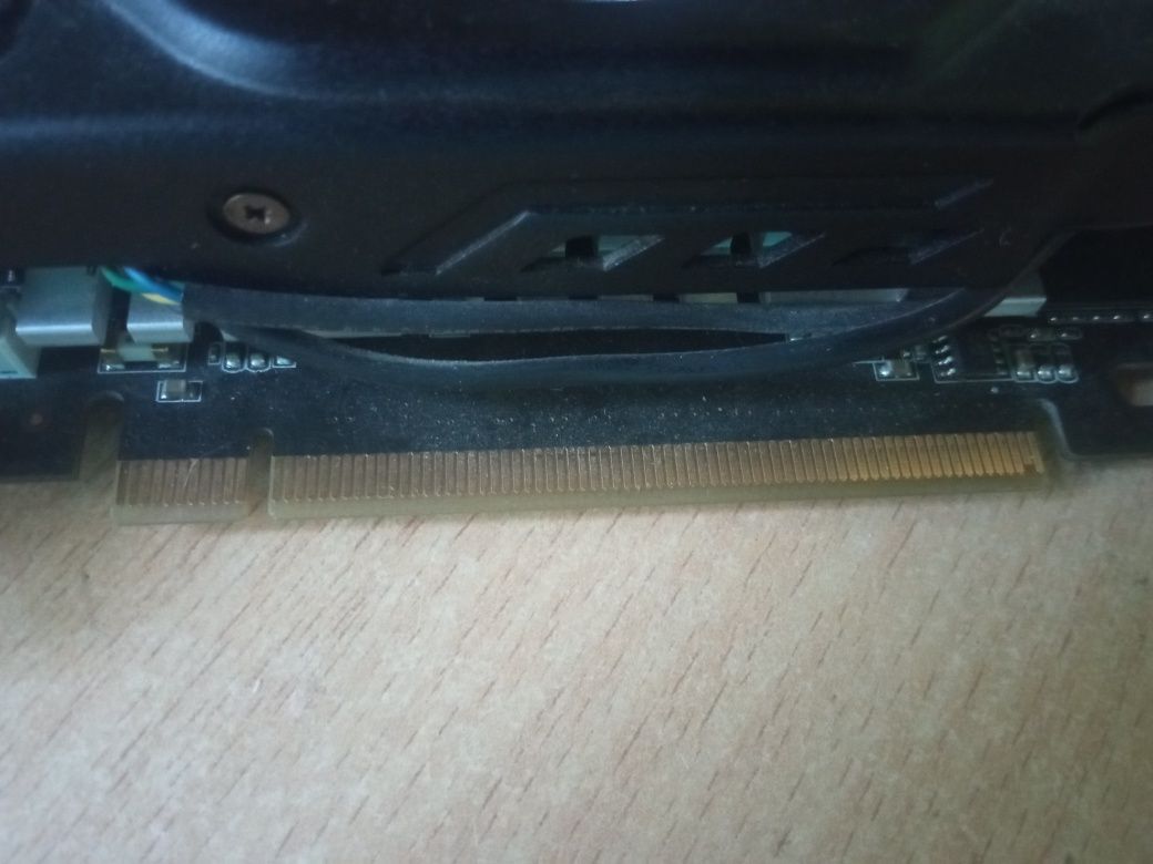 GPUs gtx 560ti (Asus / Phantom) 1gb