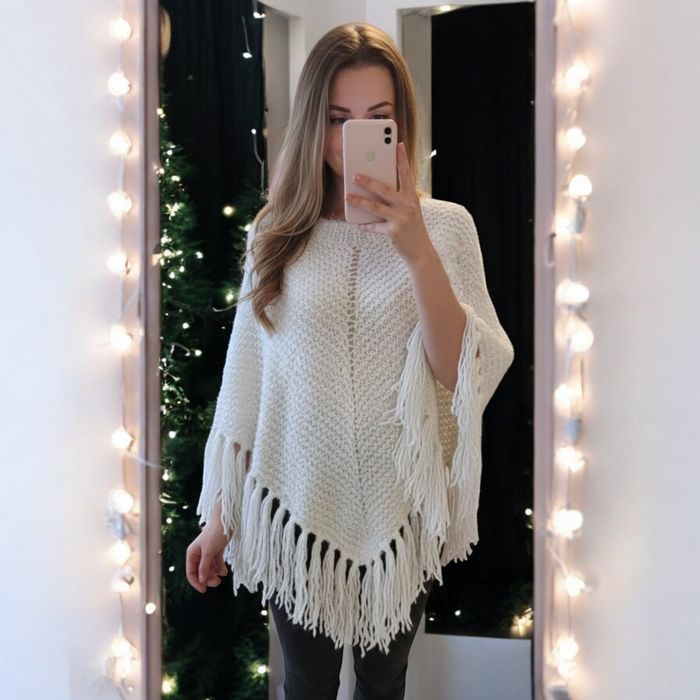 Minimalistyczne ponczo damskie z frędzlami miękkie ciepłe