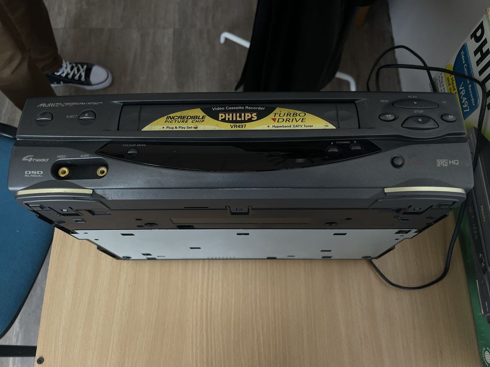 Відеомагнітофон Philips Turbo Drive VR497 повна комплектація