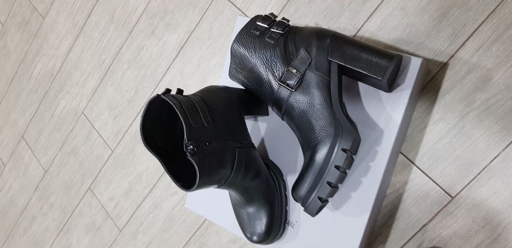 Emanuela Passeri оригінал, нові в коробці