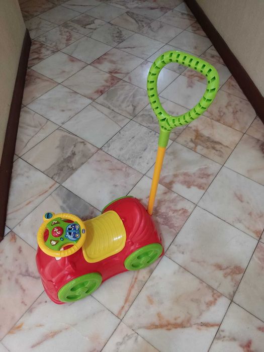 Vendo carrinho de brincar Chicco