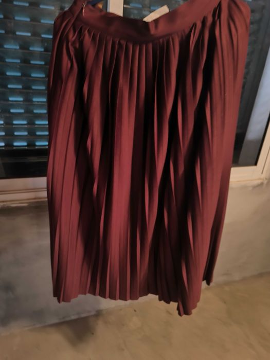 Saia de pregas tamanho S