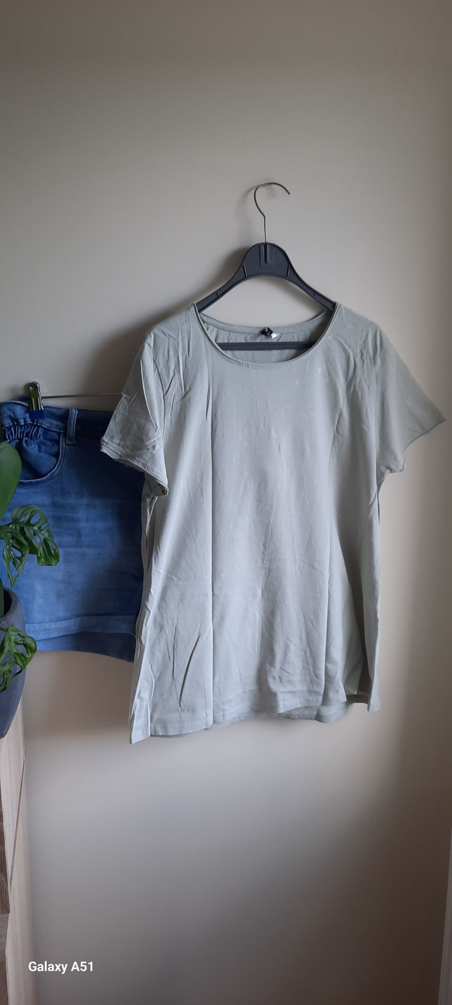 Miętowy tshirt Sinsay