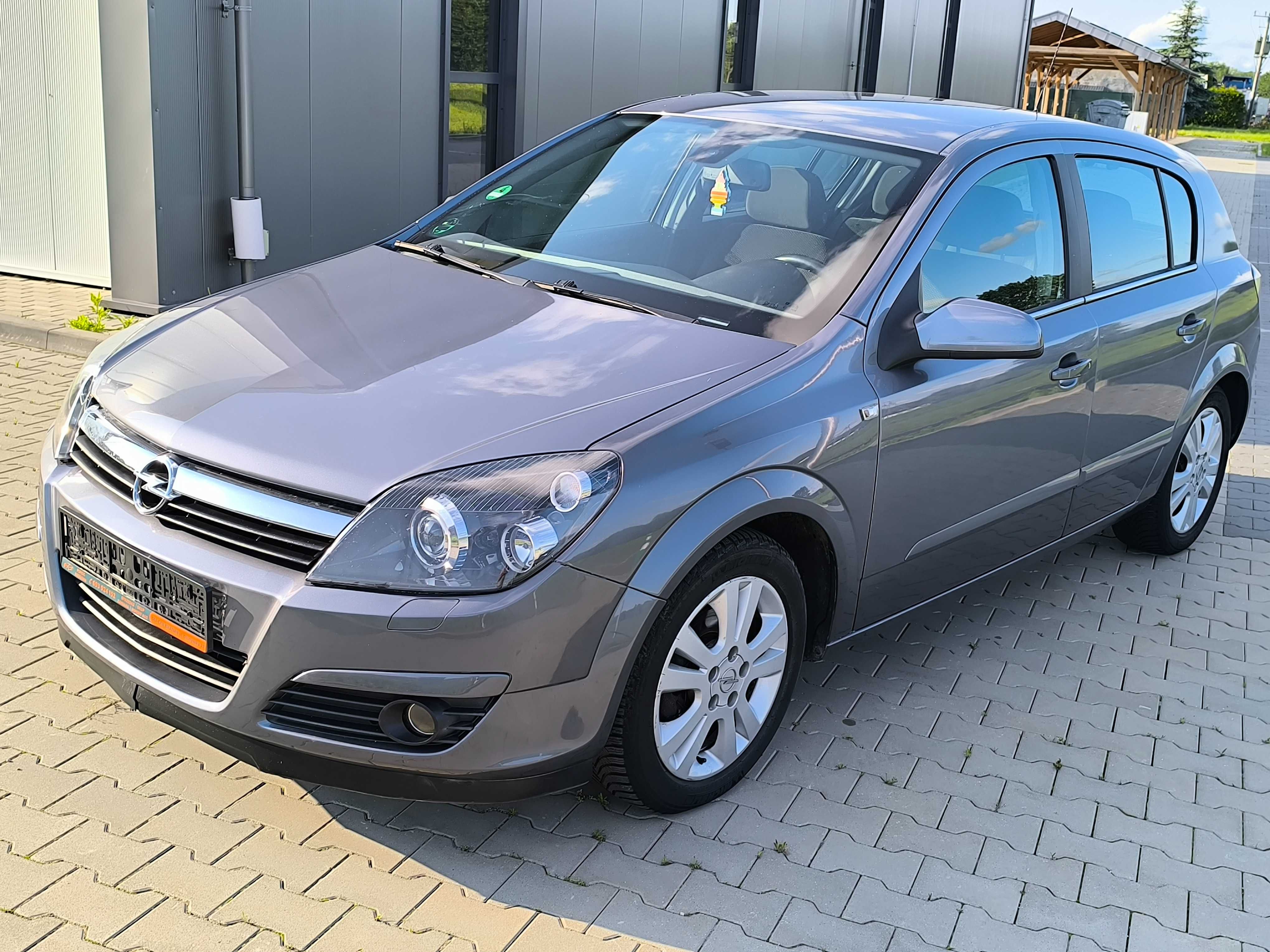 Opel Astra H 1,8Benzyna Sprowadzona
