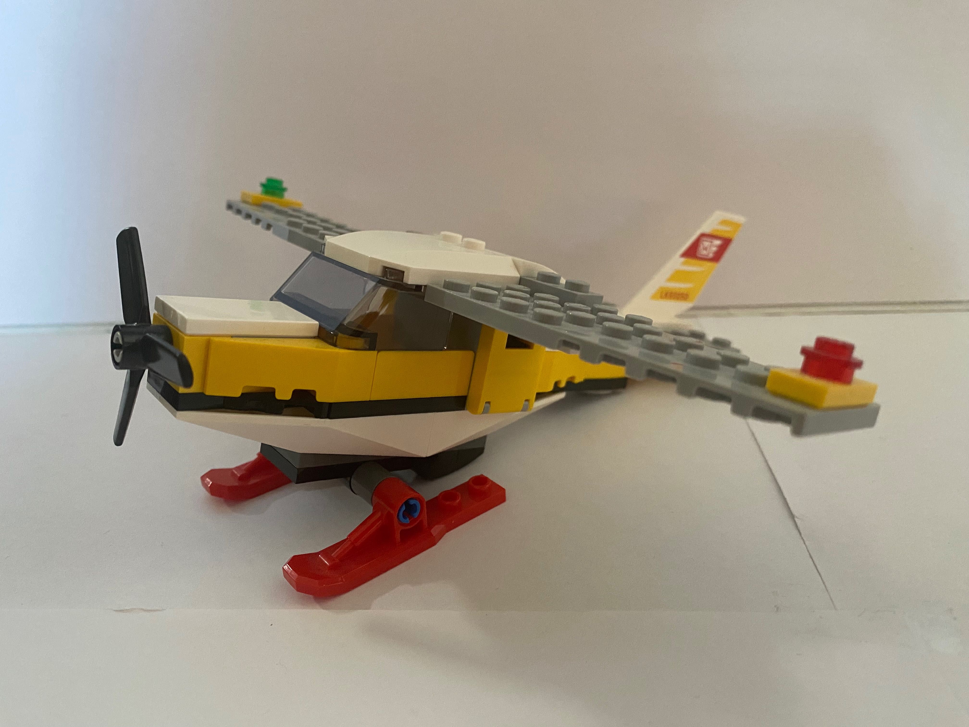 Lego City 60250 samolot pocztowy kompletny jak nowy
