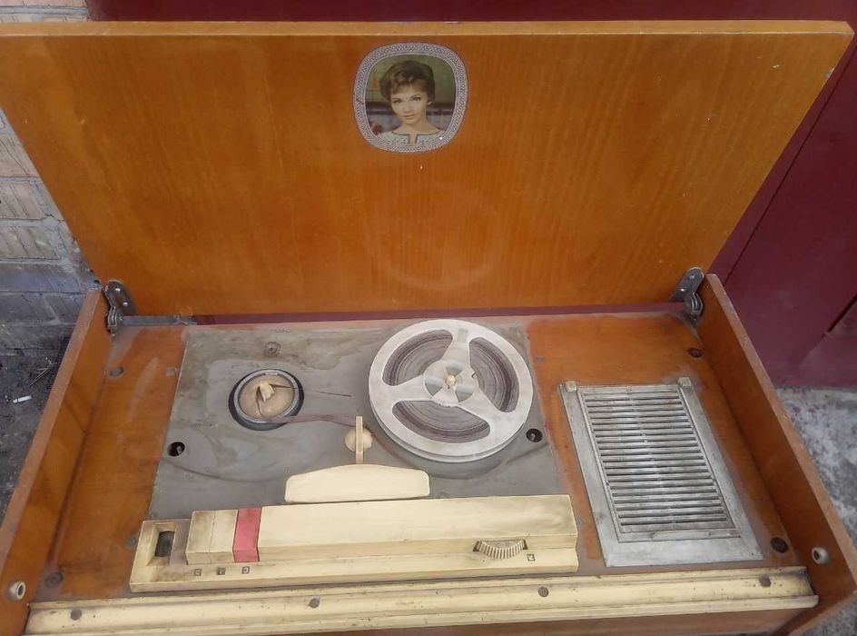 Радиола Фиалка 2 СССР Катушечная магнитола