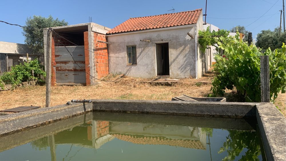 Vendo Terreno urbano e agricola com casa e anexo com agua e luz