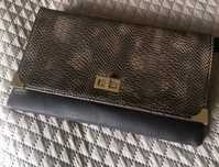 CLUTCH envelope castanho com muitas divisórias