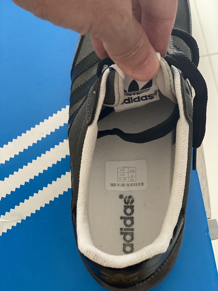 Adidas nr44 novas