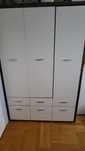 Szafa 3 drzwiowa jysk 140x200x60