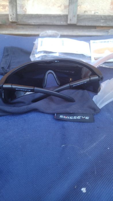 Балістичні окуляри Swiss Eys.Три змінних лінзи.Оправа чорна.