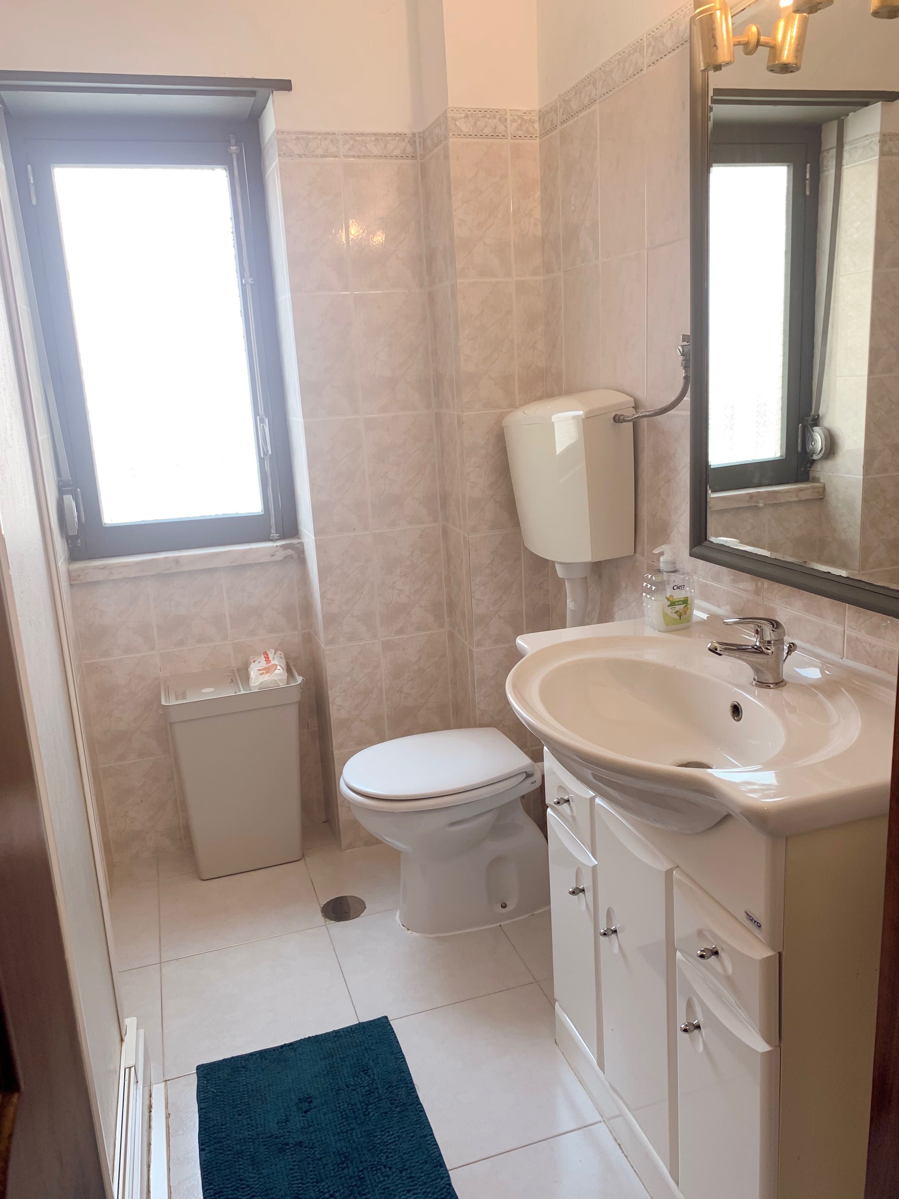 QUARTO INDIVIDUAL PARA ARRENDAR