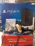 PlayStation 4 pro +pad + ładowarka + gra