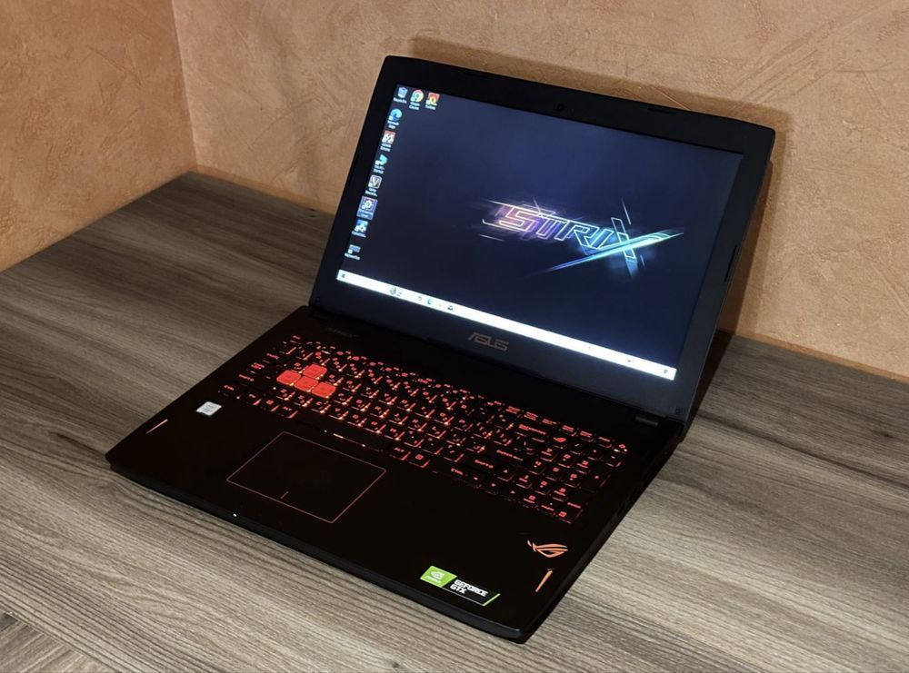Потужний ігровий ноутбук Asus rog strix 1 tb 16 ddr gtx 1070 core i7