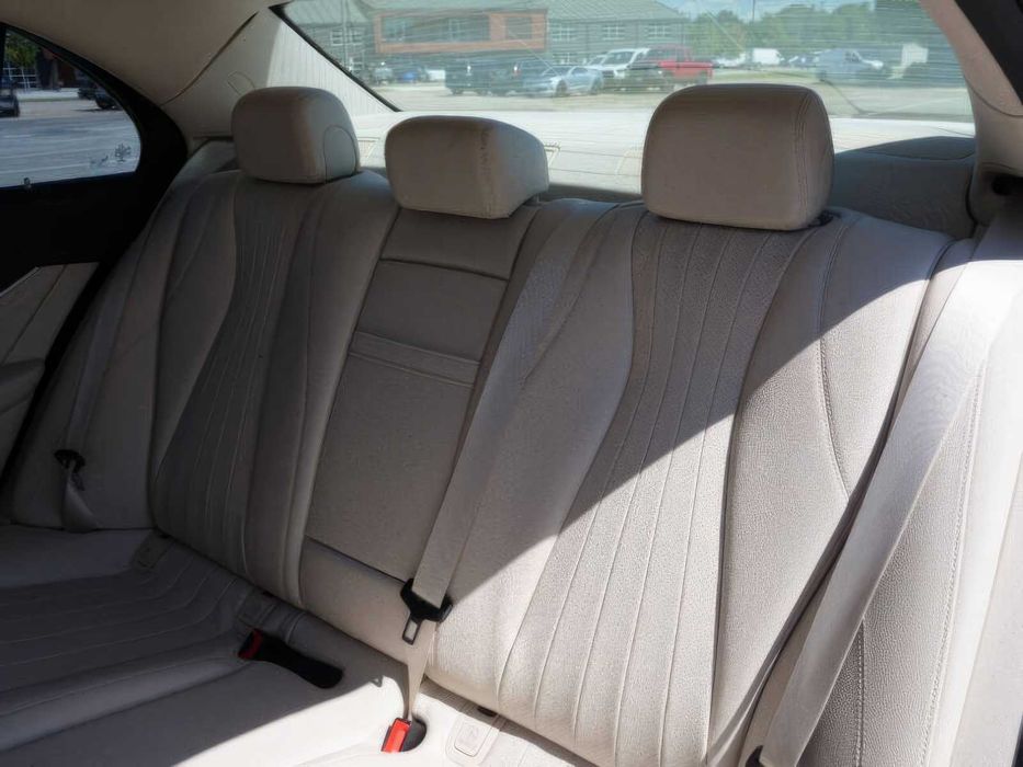 Mercedes-Benz E-Class E 300      2019