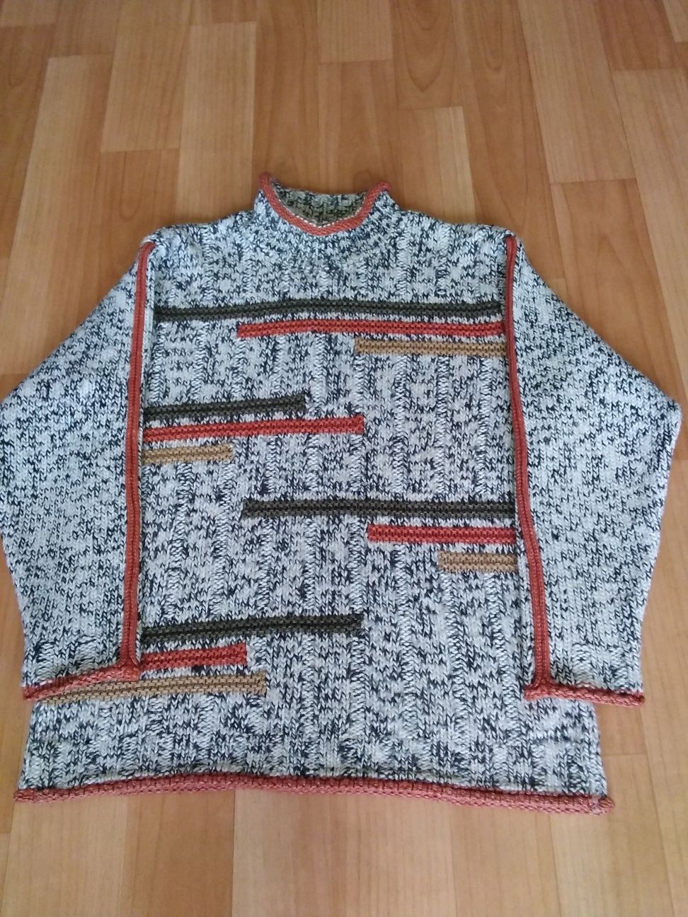 Теплий чоловічий светер ТМ REGOLA, розмірр М у гарному стані