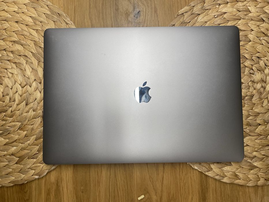 MacBook Pro Uszkodzona Matryca