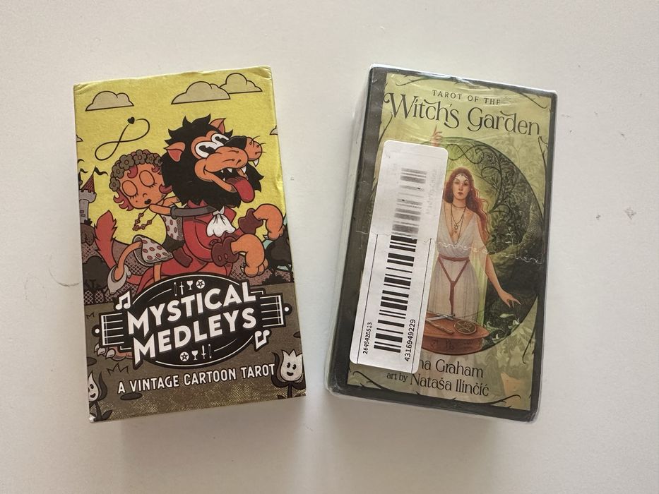 Колода Таро Mystical Medleys та Witch’s Garden