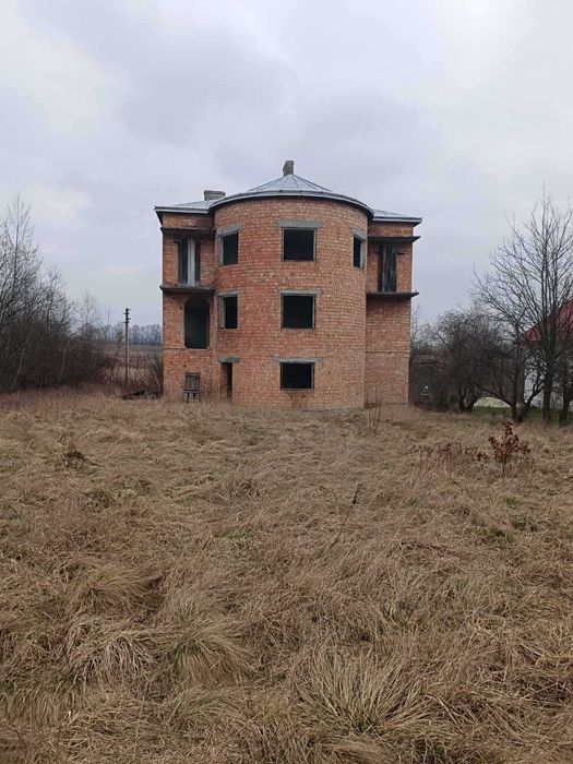 Продаж великого 3-х поверхового будинку, с. Лішня, 3км. до Дрогобича!