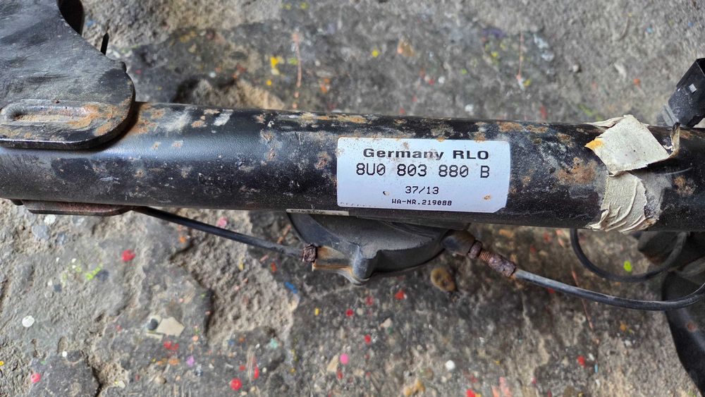 Hak holowniczy Audi Q3