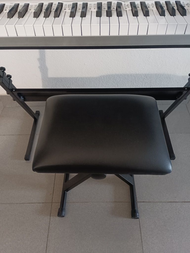 Piano multifunções