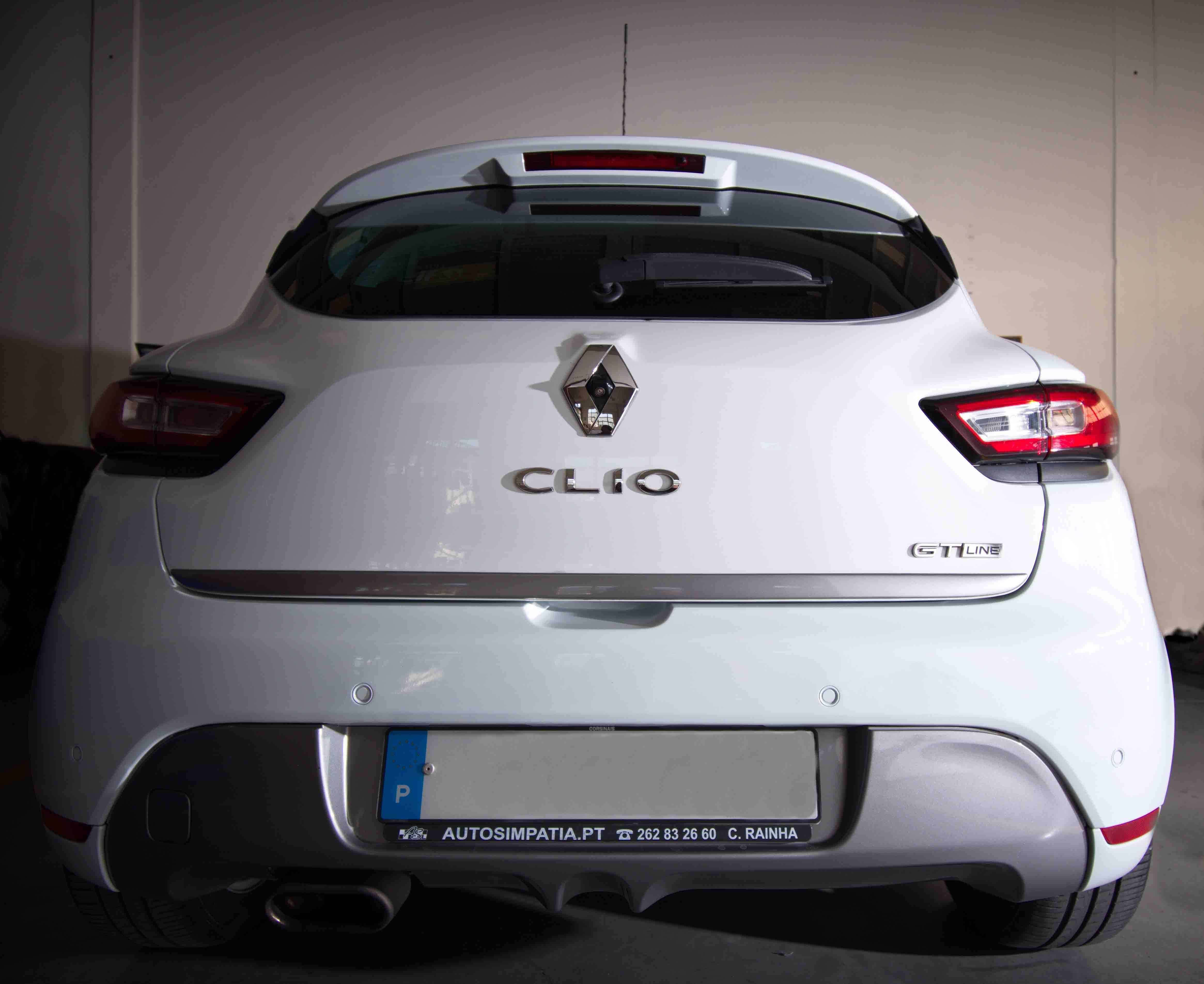Vendo Renault Clio GT Line em estado novo, sempre guardado em garagem.