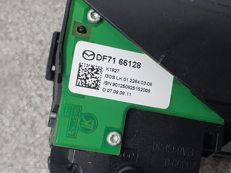 Conjunto / manetes de luzes e limpa vidros MAZDA 2 (DE)