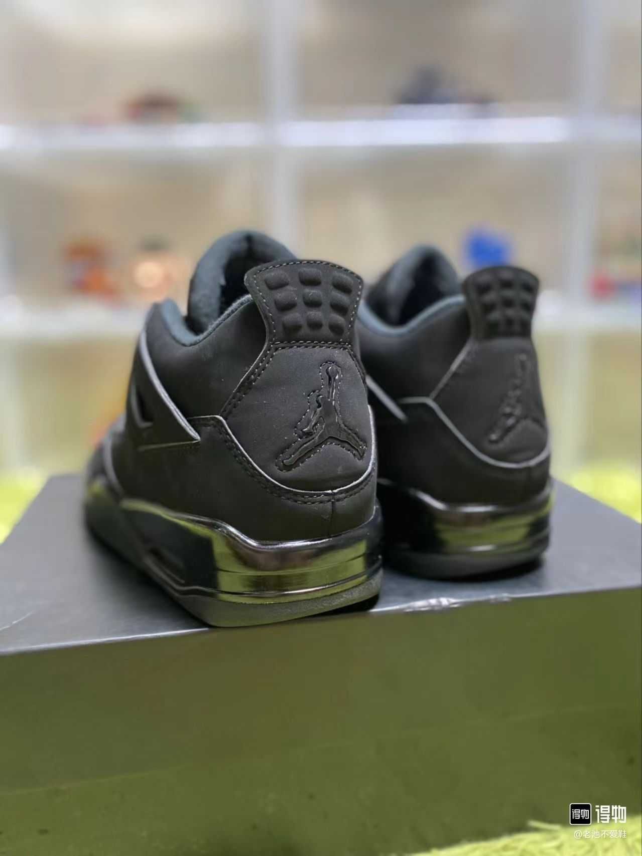 Jordan 4 Retro Black EU 41