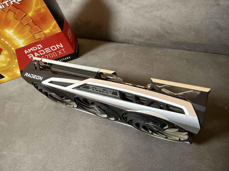 Видеокарта AMd Radeon RX 6700 ХТ Sapphire Nitro+ 12 gb