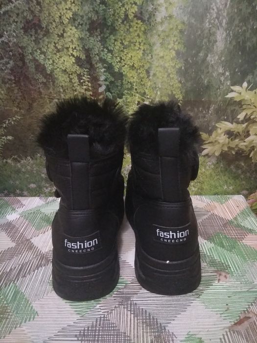 Жіночі зимові ботінки 39(24,5).