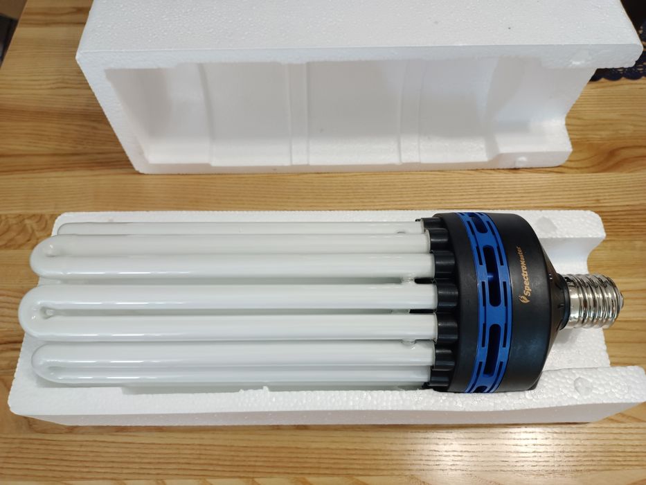 Lampy żarówki ogrodnicze do roślin  SpectroMaster CFL Grow Bloom