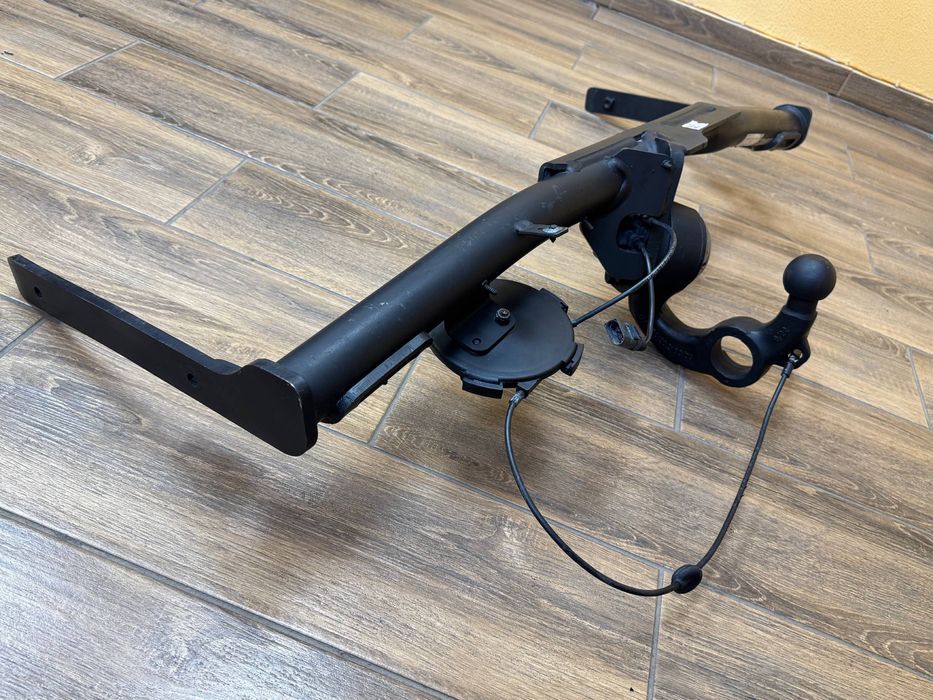 Фаркоп VW Golf 7; гольф 7 Oris (оригінал, поворотний) 5G0 803 880 C