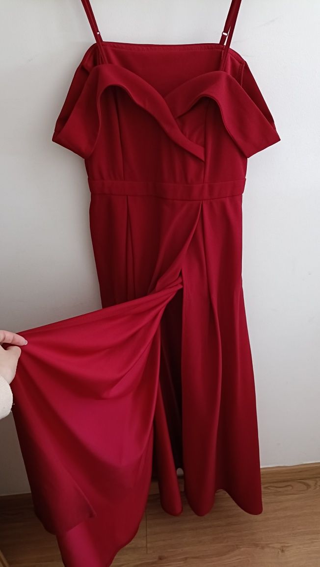 Vestido bordeaux para cerimónia