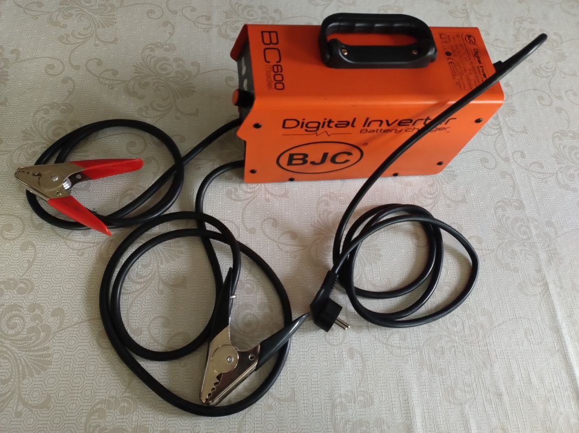 Prostownik inwentorowy 12V 24V rozruch