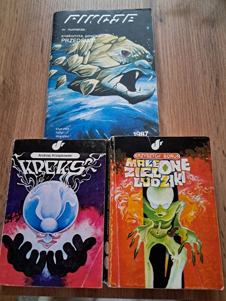 Sprzedam 2 książki SF + miesięcznik FIKCJE.  Okres PRL