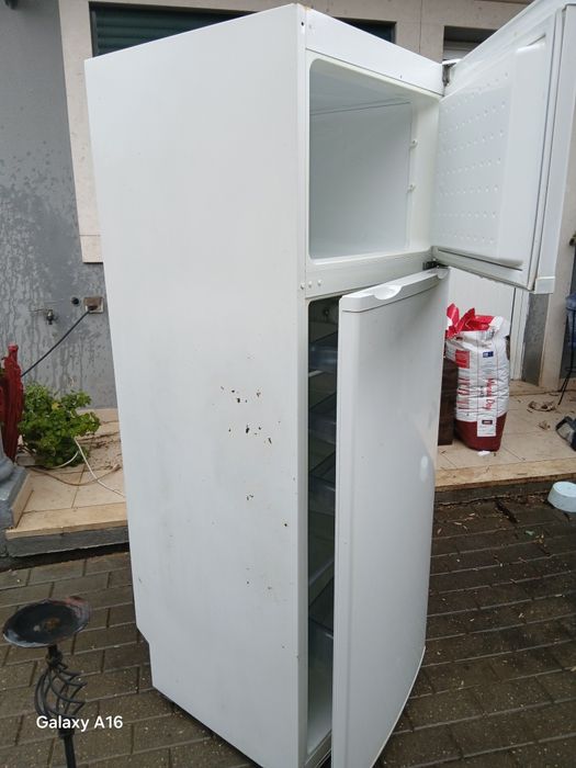 Frigorífico em bom estado