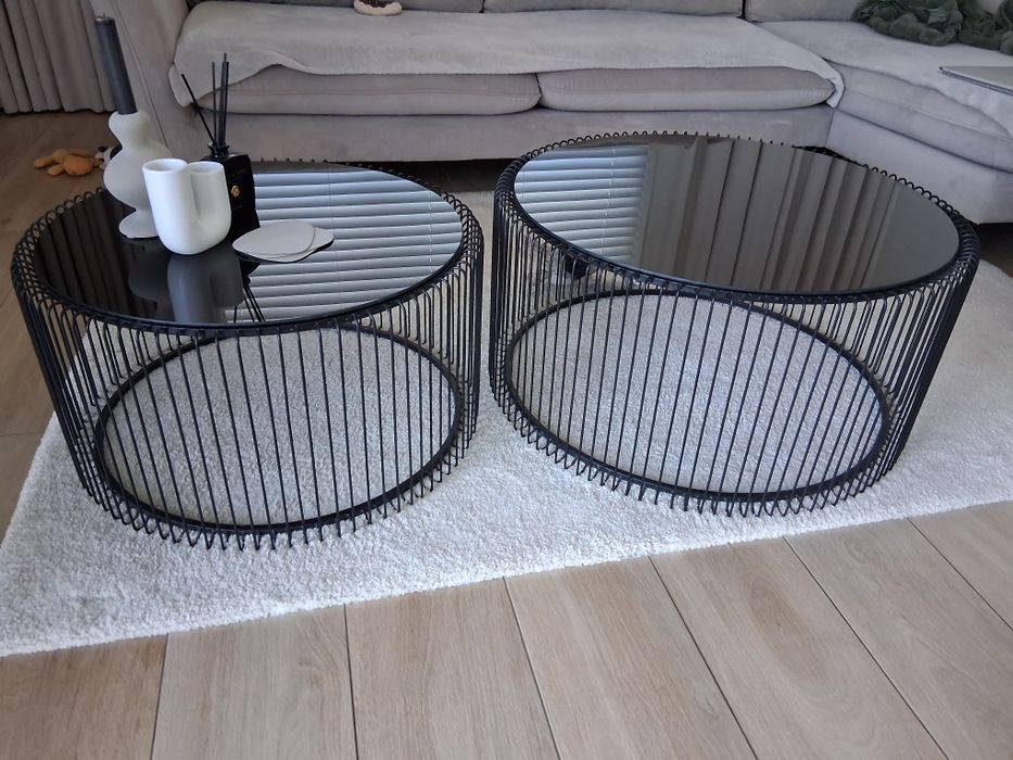 Dwa stoliki Kare Design