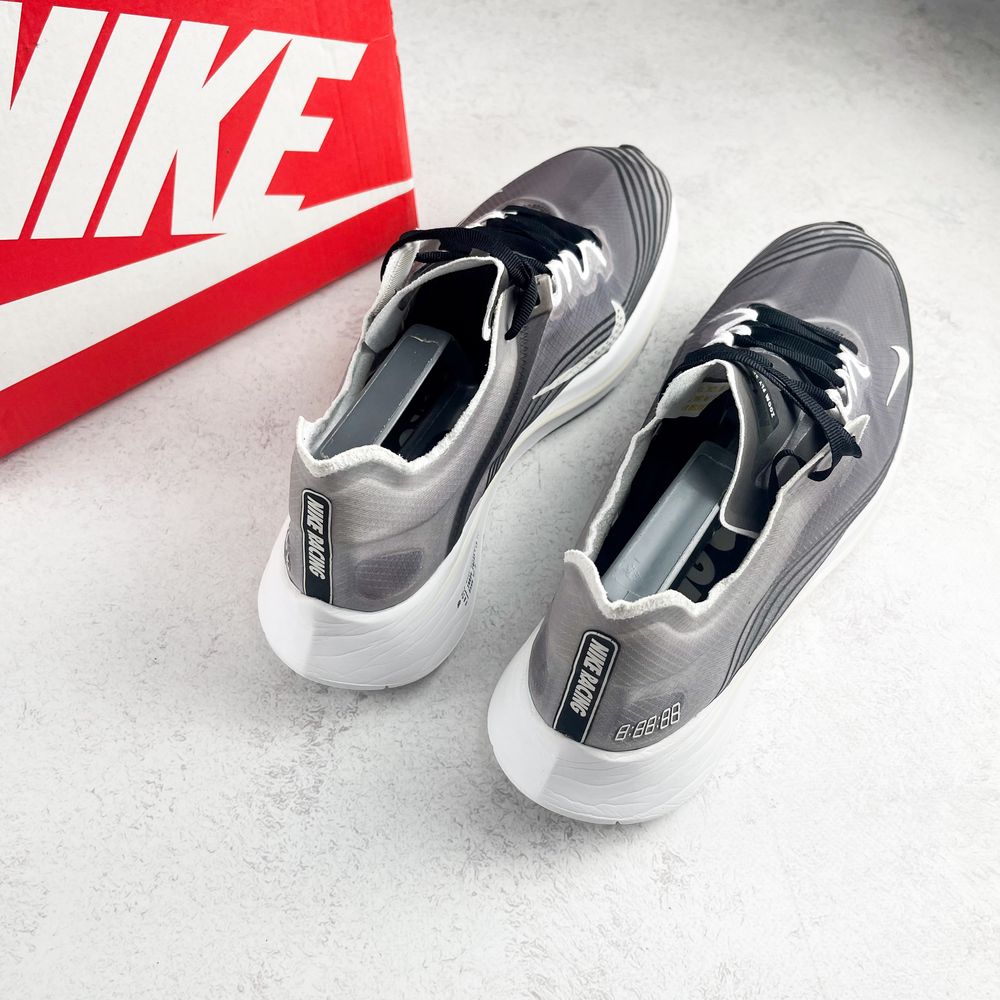 Кроссовки Nike 45