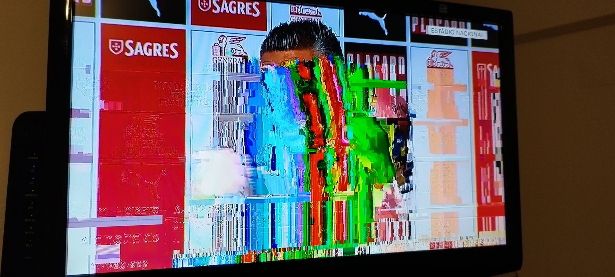 TV Samsung 20" com avaria