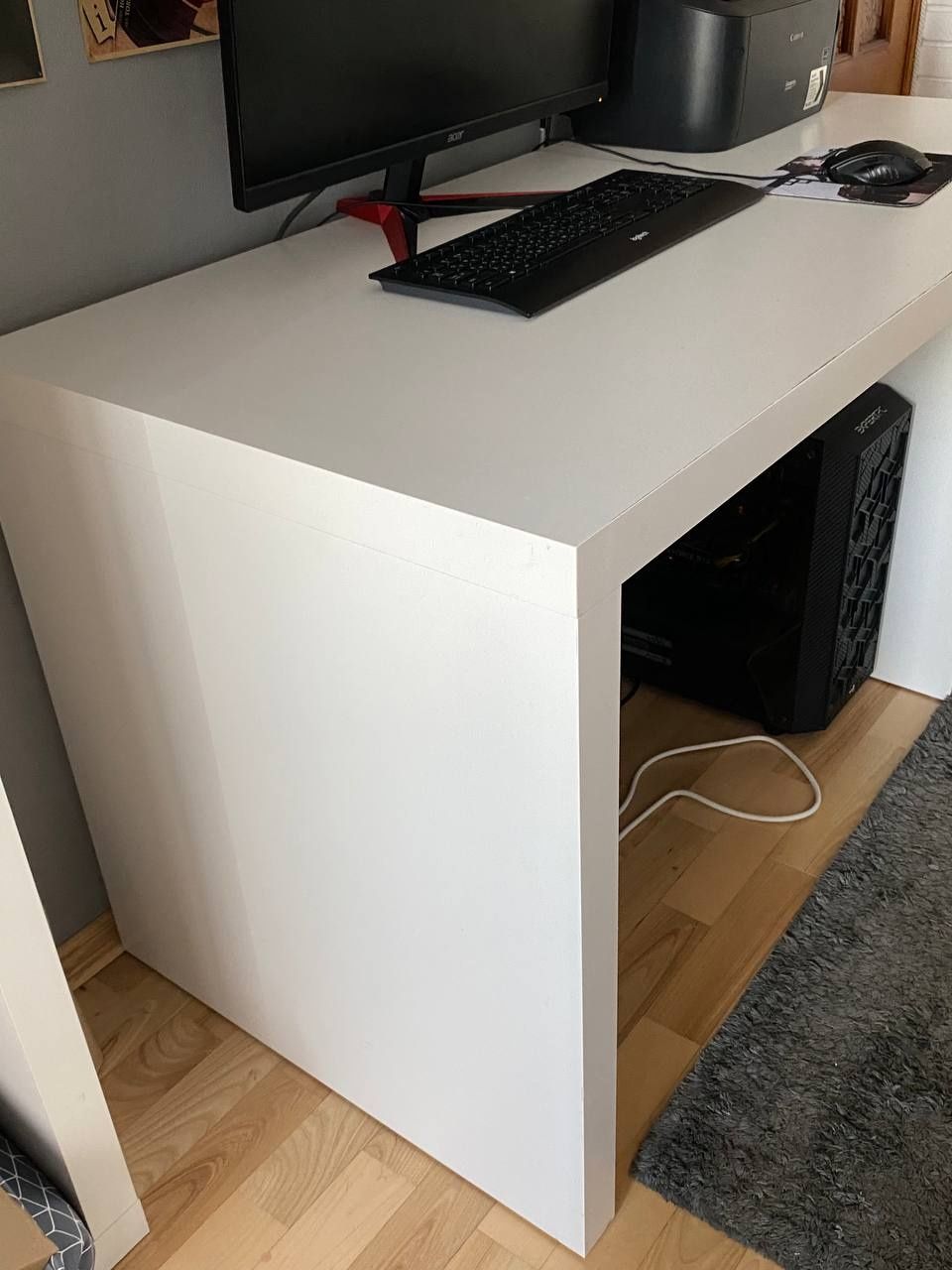 IKEA ПИСЬМОВИЙ СТІЛ MALM БІЛИЙ

Стан гарний, є нюанси т