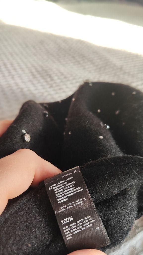 Beret wełniany 100% wool zdobiony kryształkami aplikacje paryski elega
