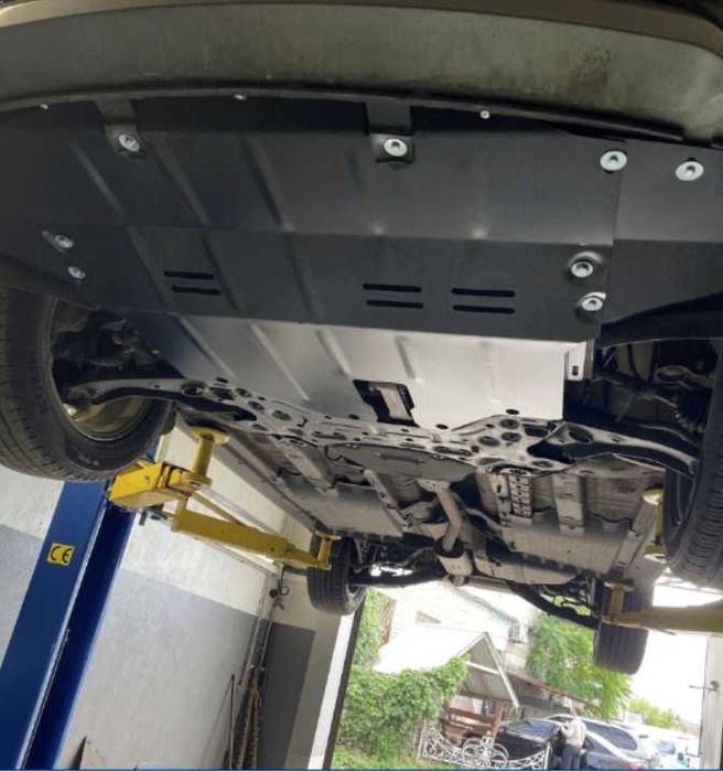 Захист двигуна Kia Carnival Ceed Cerato Forte K3 K5 Magentis Niro Rio