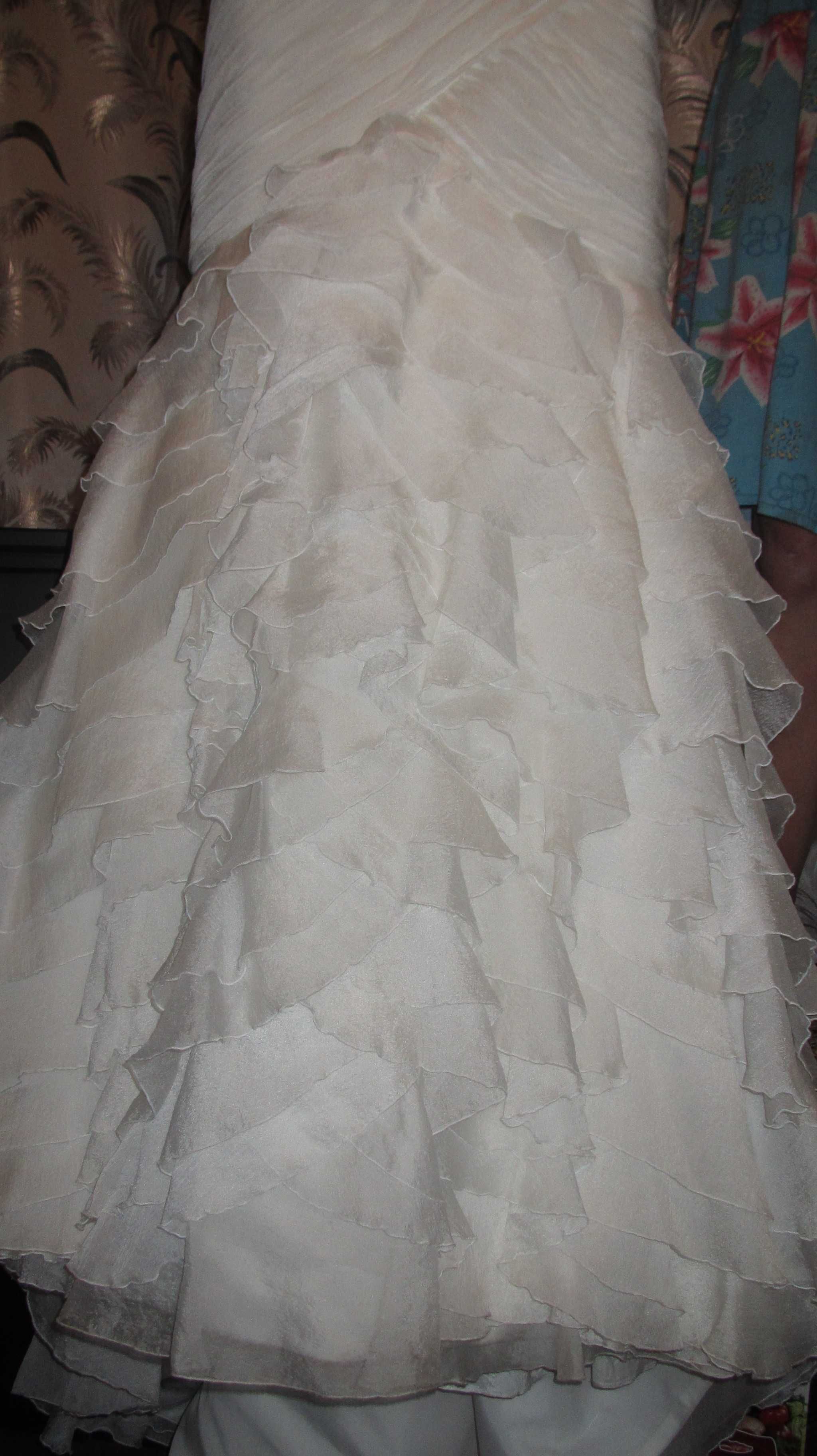Продам недорого весільну сукню LaSposa Sonata By Pronovias