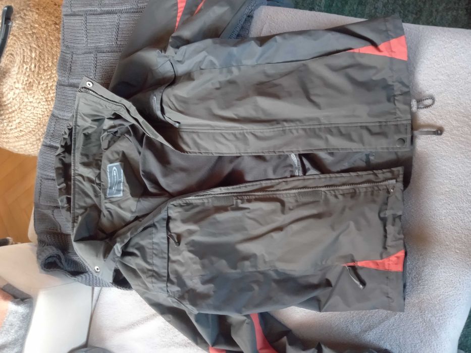 Kurtka mountain jesienna