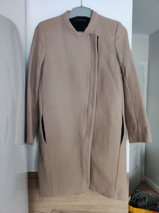 płaszcz beżowy Zara