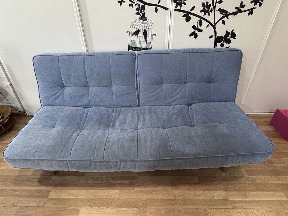Sofa Cama Azul.