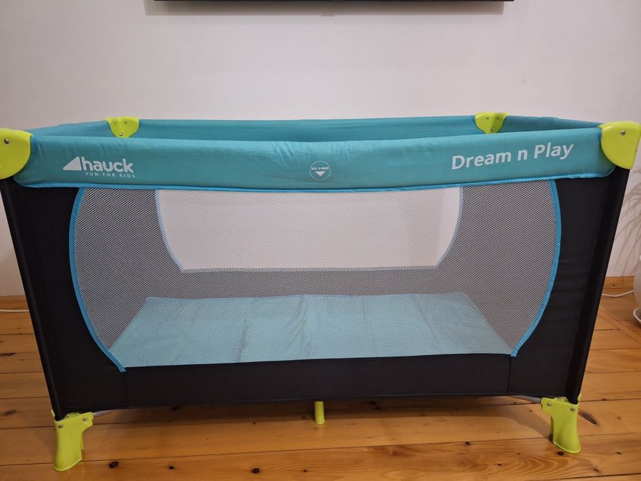 Дитячий манеж-ліжко