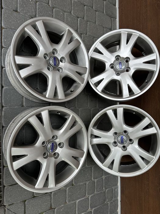 VOLVO S60 V70 S80 XC70 XC90 V50 S40 kpl FELGI 17” piękne 65.1 koła
