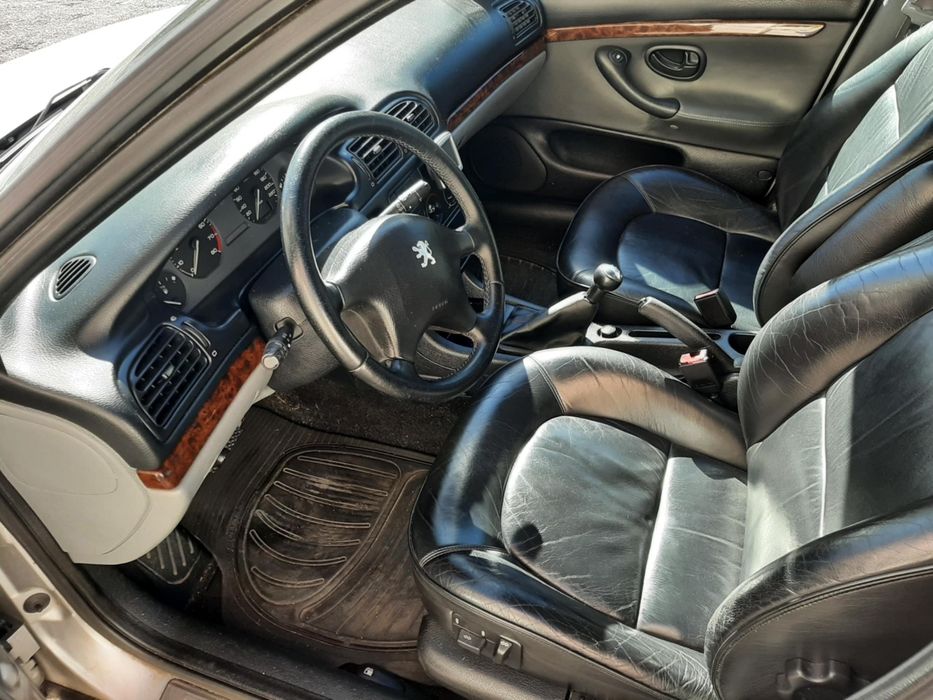 Carrinha Peugeot 406 1.8 (Avariada)