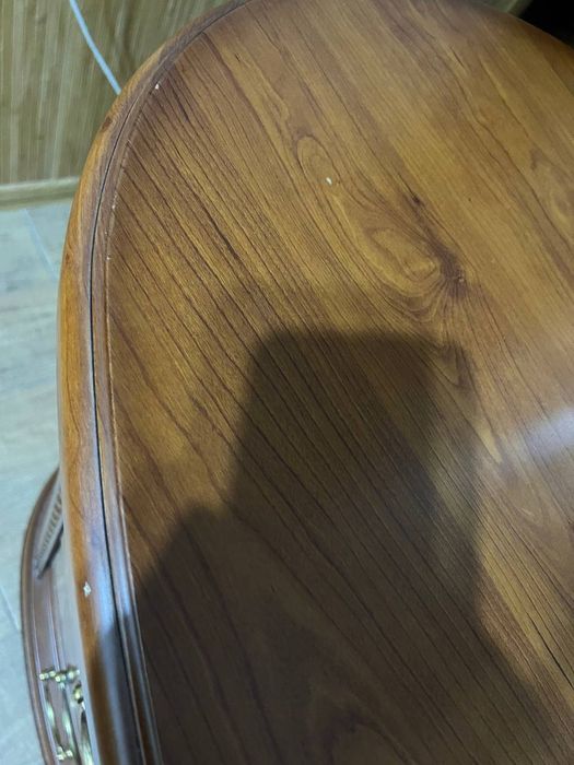 Комод з дзеркалом